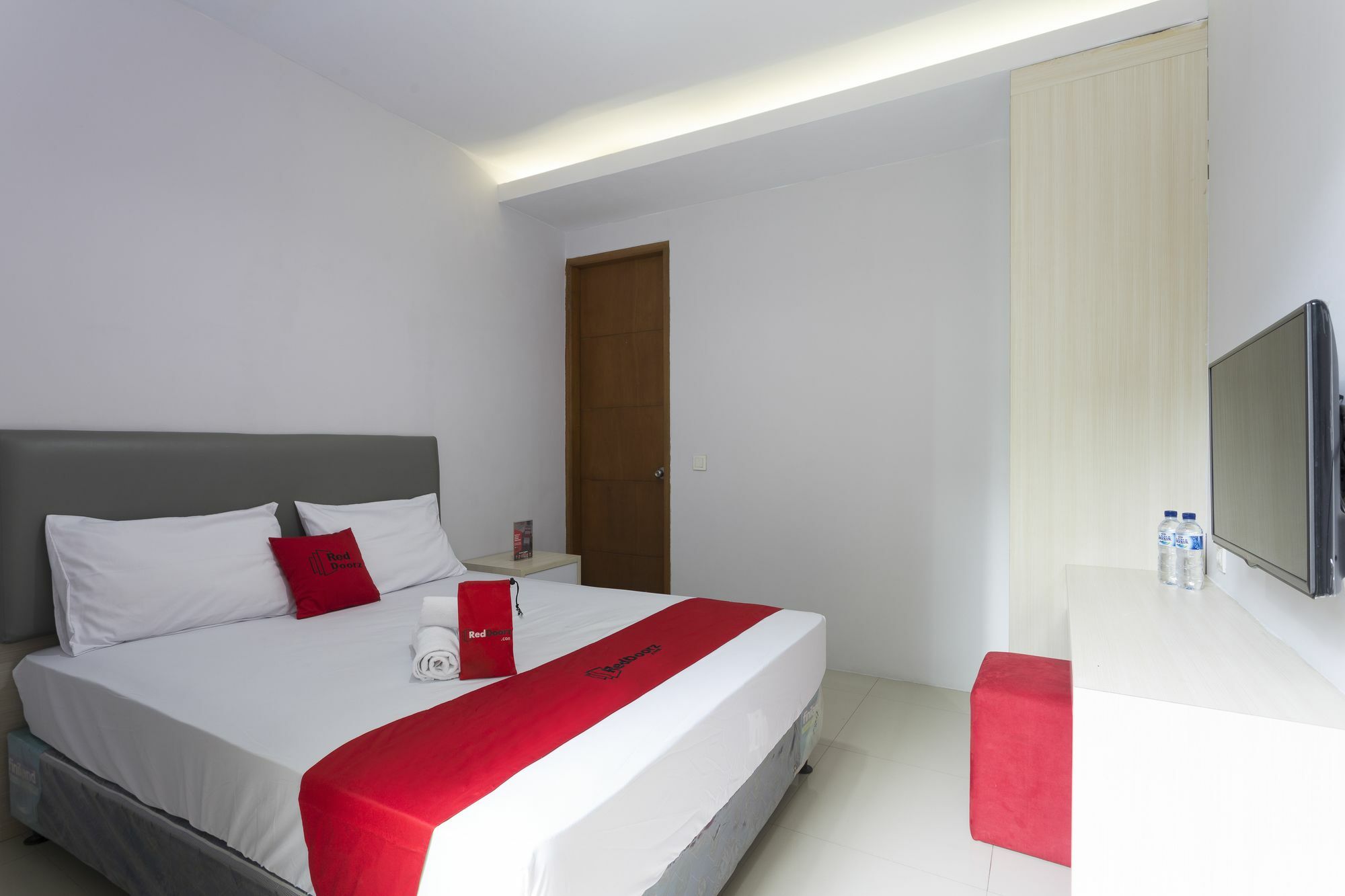 RedDoorz Plus near Cilandak Town Square 2 Cakarta Dış mekan fotoğraf
