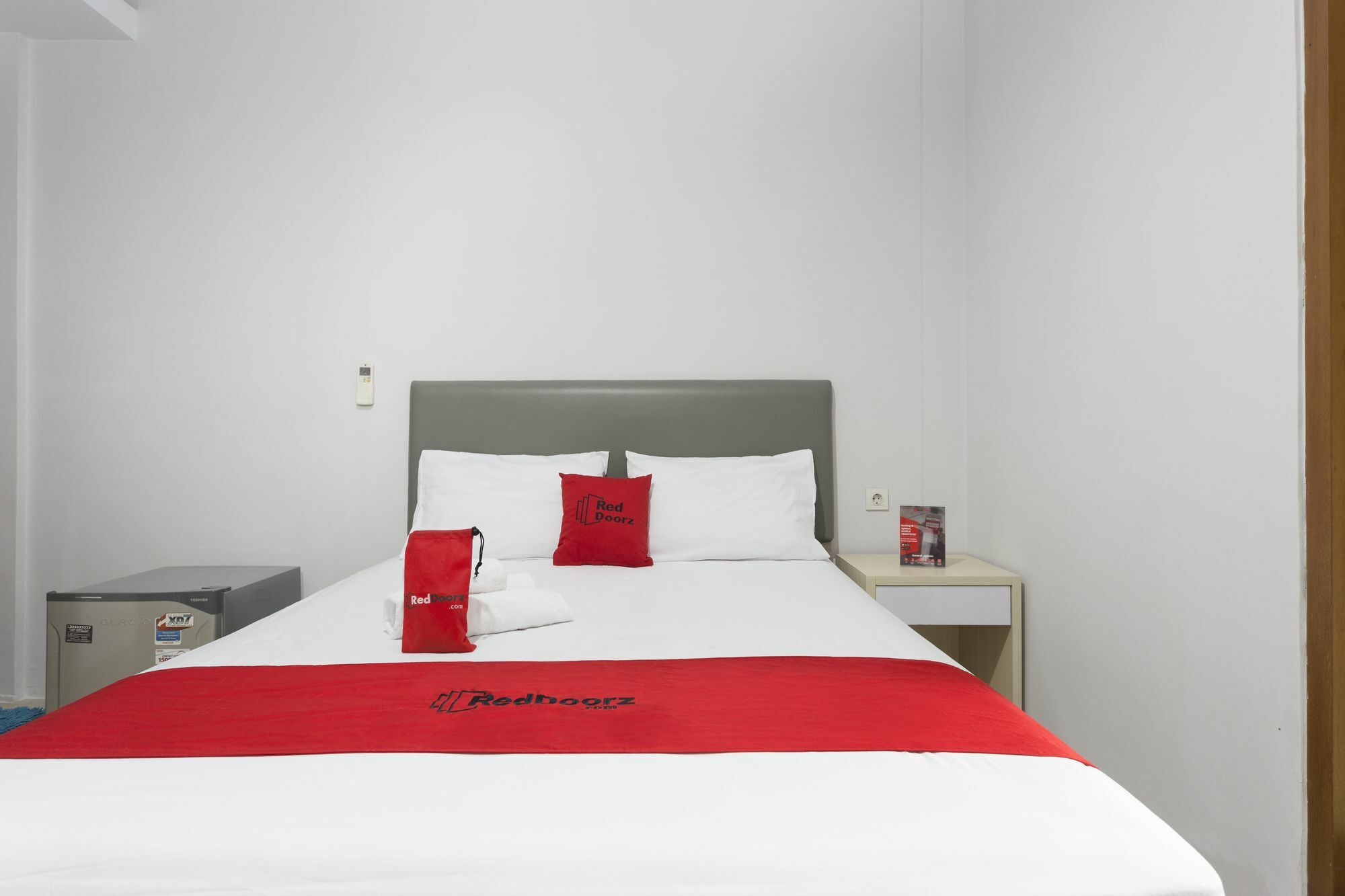 RedDoorz Plus near Cilandak Town Square 2 Cakarta Dış mekan fotoğraf