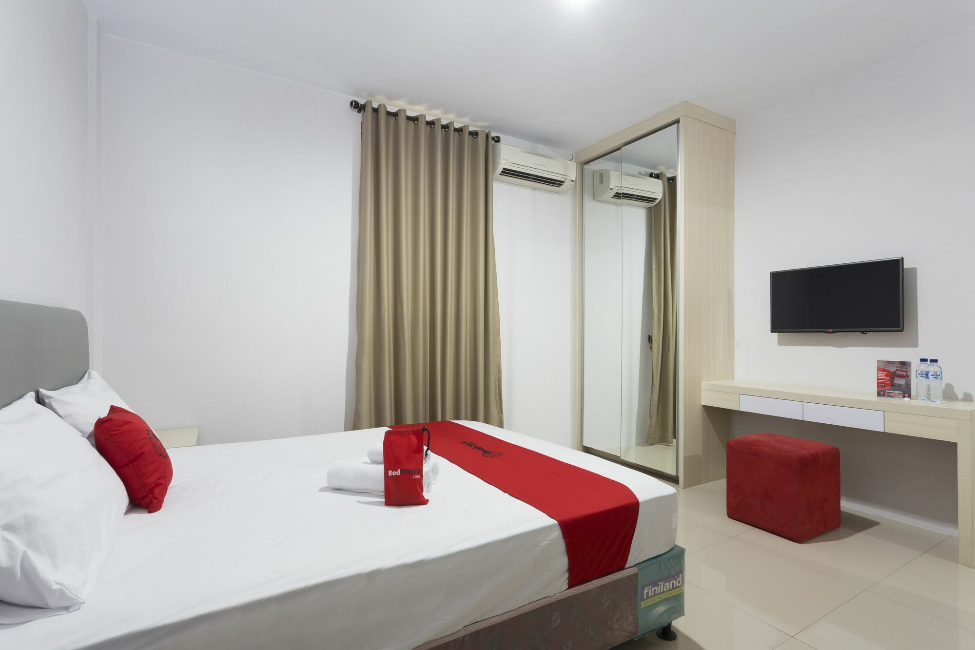 RedDoorz Plus near Cilandak Town Square 2 Cakarta Dış mekan fotoğraf