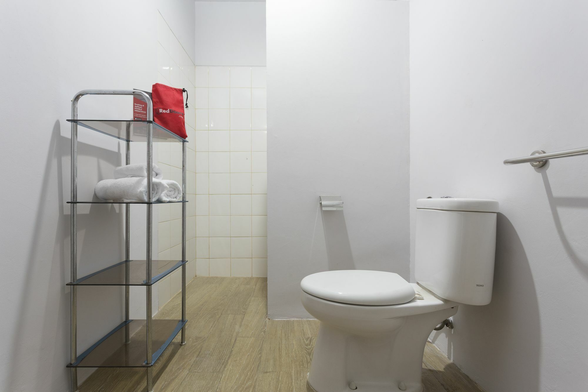 RedDoorz Plus near Cilandak Town Square 2 Cakarta Dış mekan fotoğraf